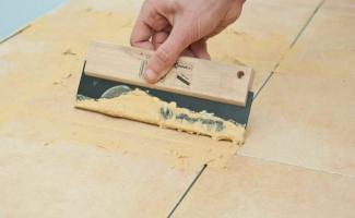 Как уложить плитку на деревянный пол – основы технологии и ценные советы профессионалов