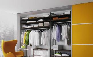 How to arrange a wardrobe inside: ideas and useful filling tips