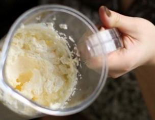 Hüttenkäse-Auflauf mit Grieß im Ofen nach Kindergartenrezept