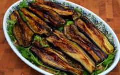 How to bake whole eggplants in the oven